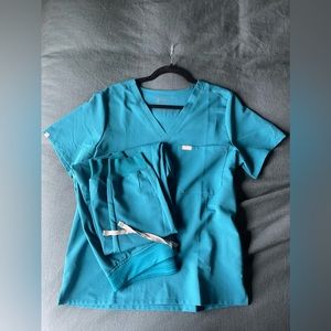 FIGS Pacific Blue Zamora/Catarina set